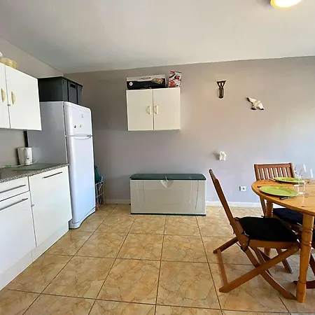 Maison Climatisee 3 Pieces, 4 Couchages, A 40m, Parking, Terrasse - - Fr-1-229-877 Holiday home Gruissan